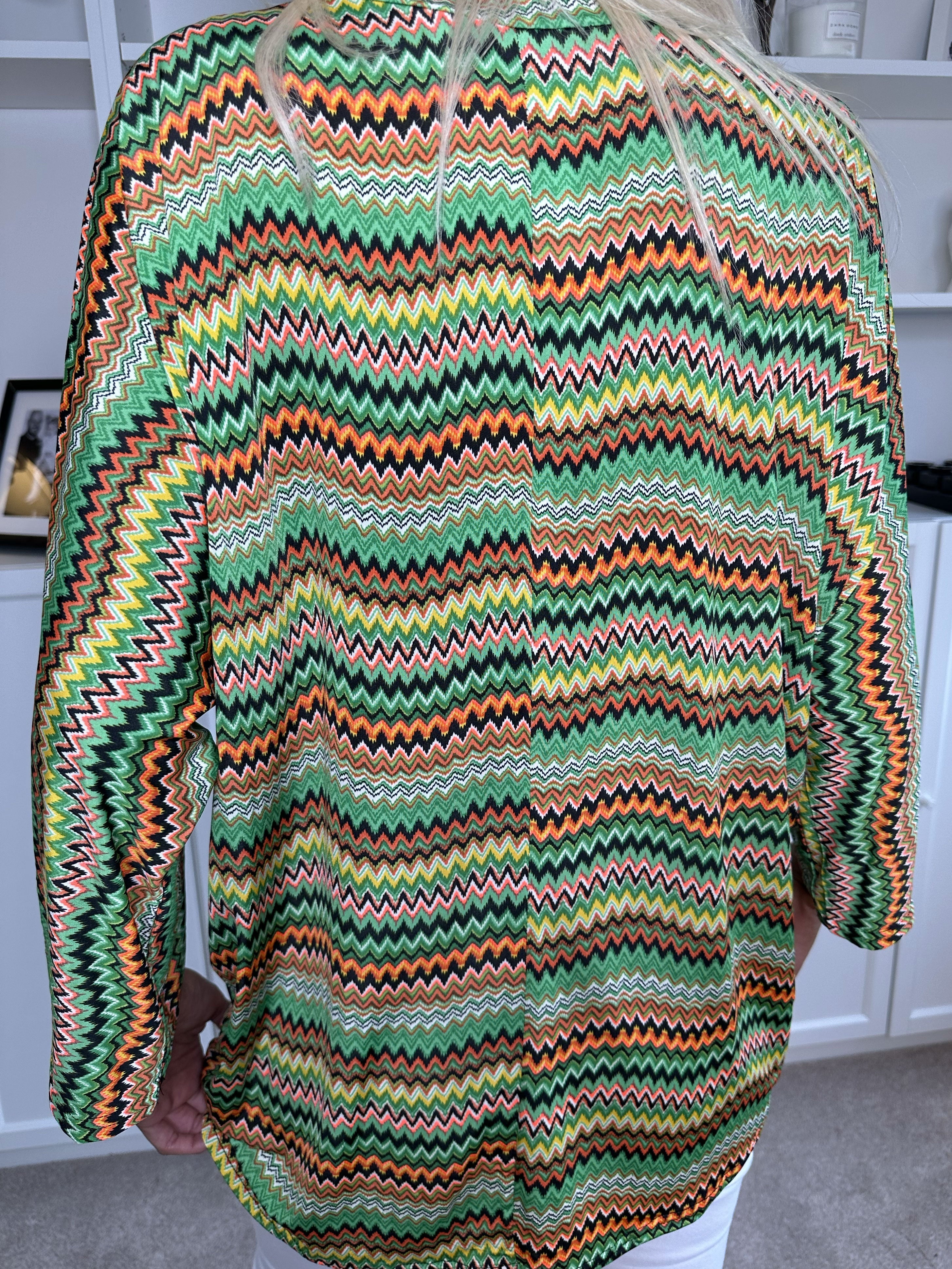 Celia Zigzag - Söt tunika i elastiskt tyg med dragkedja